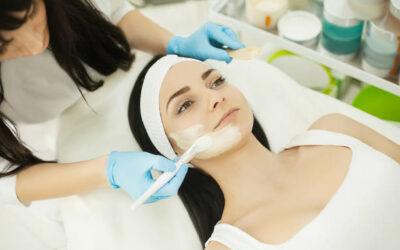 Quel est le rôle des huiles essentielles dans les soins visage à Villeurbanne ?